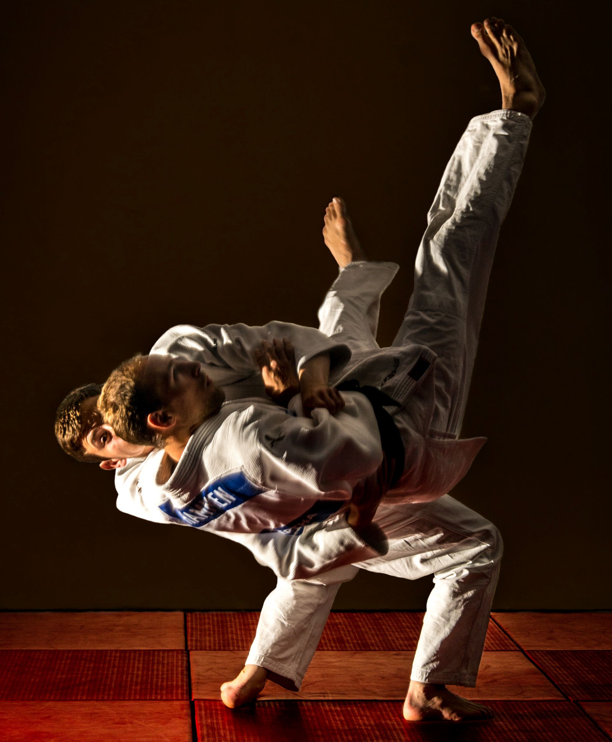 Judoka bei einer Wurftechnik